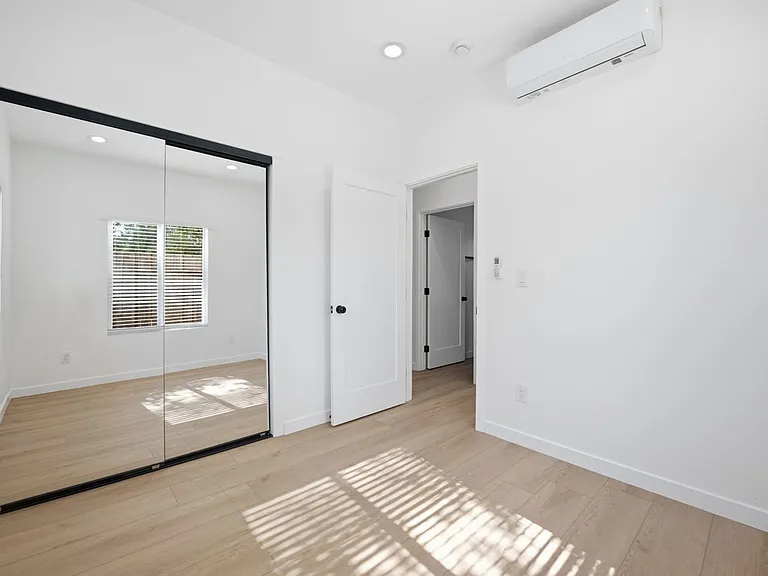 6914 Eberhart St — Photo 13