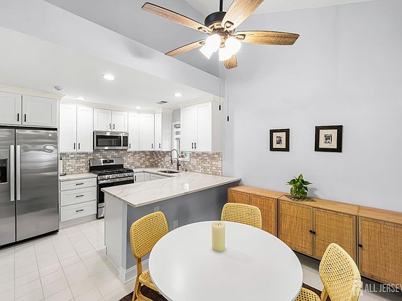 5th image of 53 Winthrop Rd #G