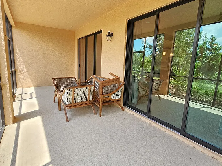 10027 Crooked Creek Dr #101 — Photo 16