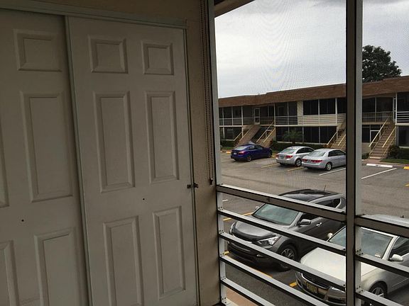 4th image of 204 Stratford #O-2050