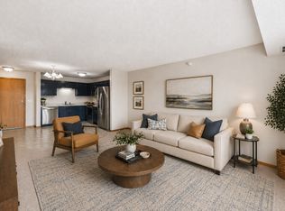 610 Whiskey Rd NW APT 311, Isanti, MN 55040