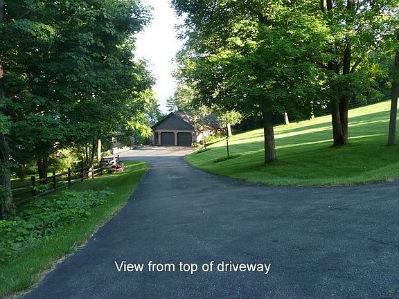 View entering driveway