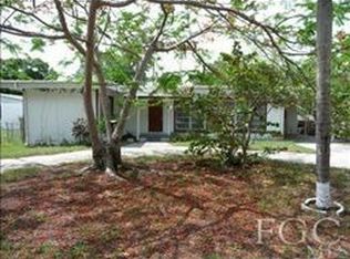2166 Katherine St, Fort Myers, FL 33901