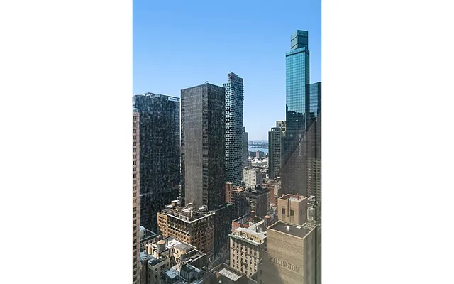 Rented by Douglas Elliman | media 20