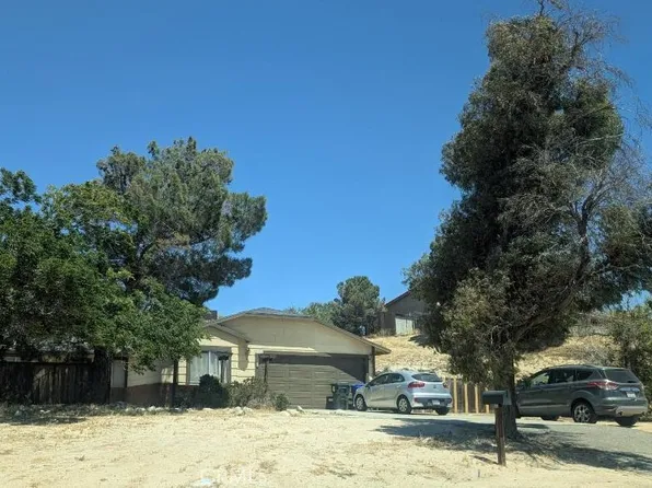 13578 Dean Ave, Victorville, CA 92395
