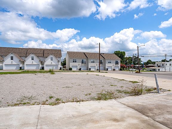 2nd image of 5 W 2nd St