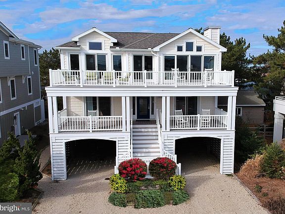 4th image of 1006 Bunting Ave