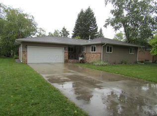 1419 23rd Ave S, Moorhead, MN