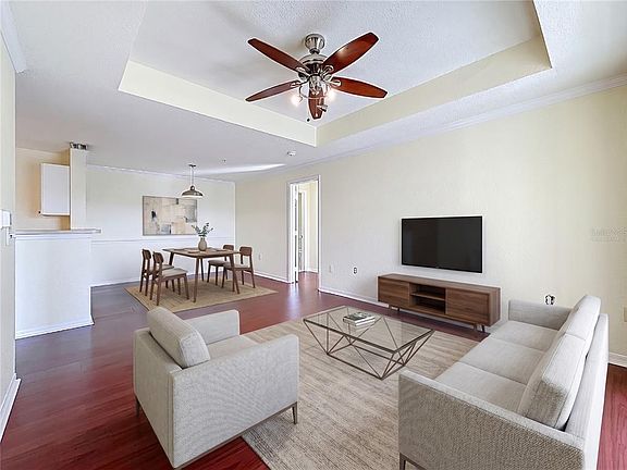4th image of 18001 RICHMOND PLACE DRIVE #1233
