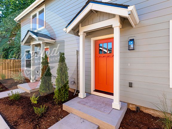 5th image of 8516 NE Hassalo St #C