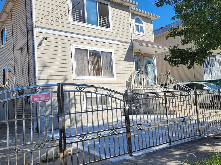 19 Fancher Pl — Photo 1