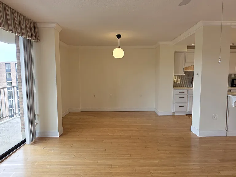 750 Harvard Ave #1117 — Photo 13