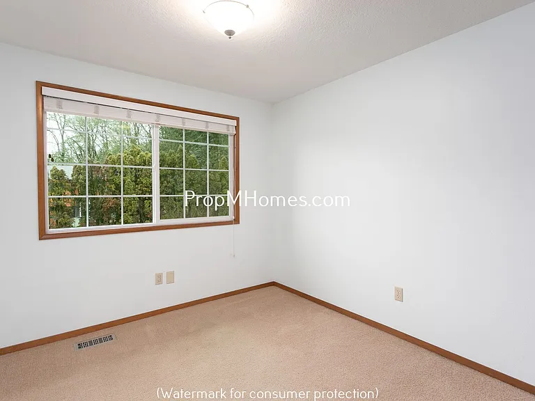 16524 SE Gordon St — Photo 11