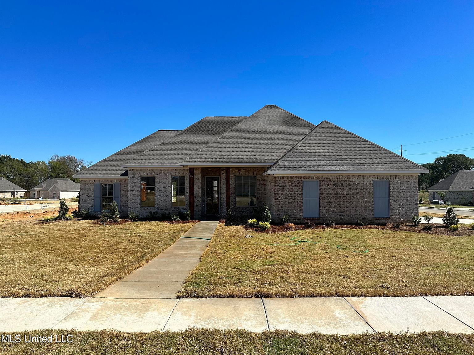 597 E Park St, Canton, MS 39046 Zillow