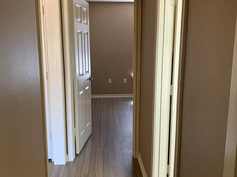 705 Shea St — Photo 15