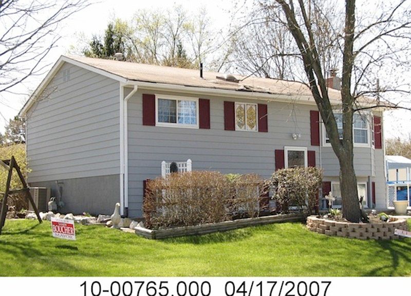1st image of 841 Crescent Dr