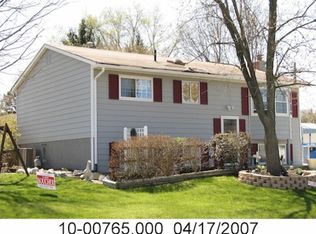 841 Crescent Dr, West Jefferson, OH 43162