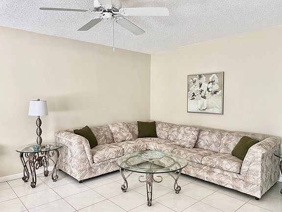 3rd image of 174 Flanders Way #D