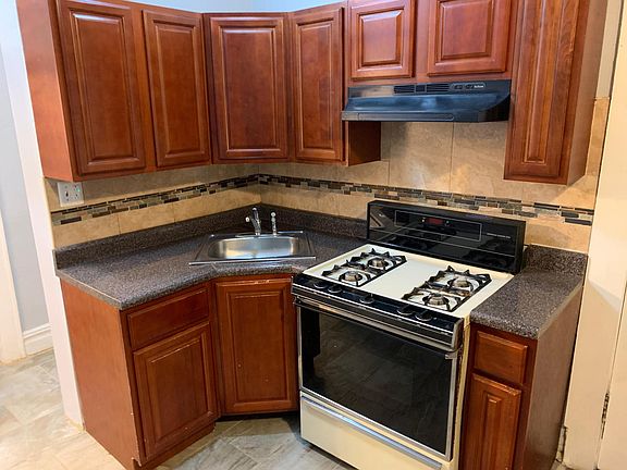 2nd image of 18 N 12th St APT 206