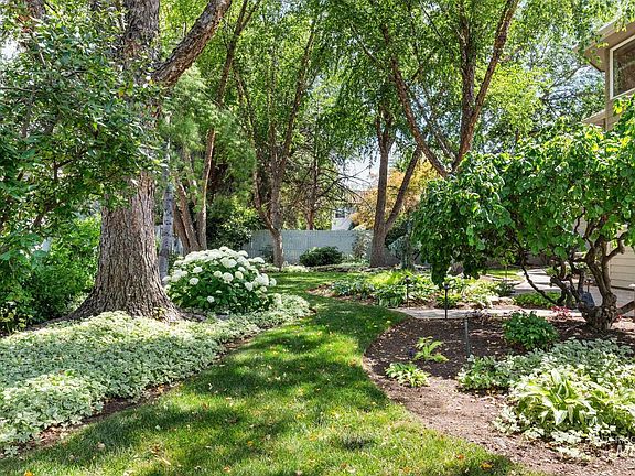2nd image of 5146 N Greyloch Way