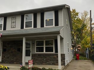 325 Pine St, Rochester, MI 48307