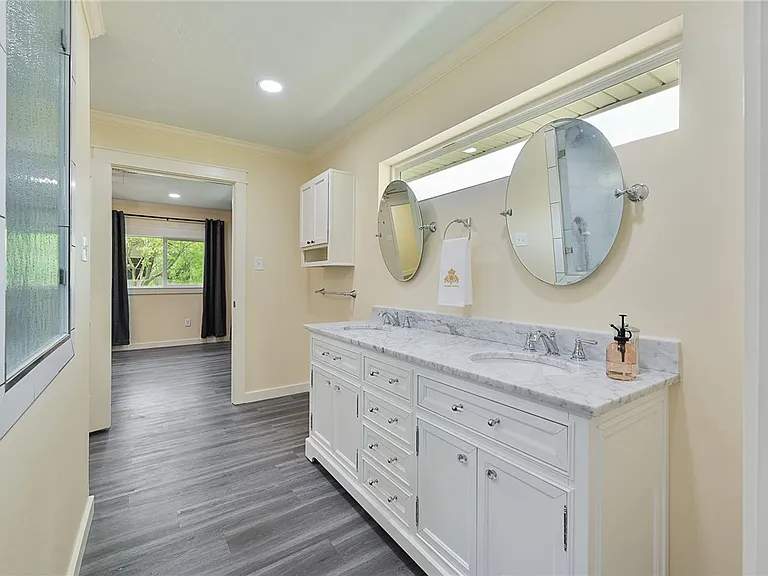 741 Garden Acres Blvd — Photo 11