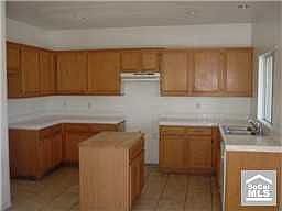 2nd image of 1042 Hyatt Ave