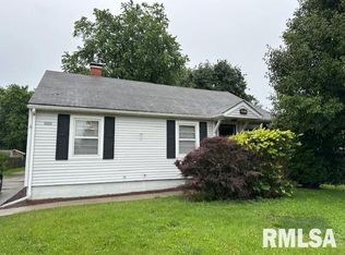 401 W Greenwood Ave, South Jacksonville, IL 62650