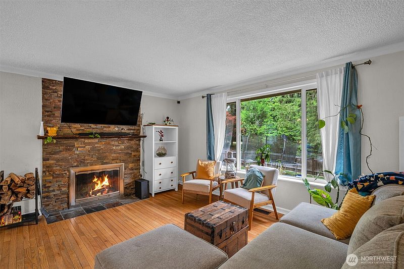 3rd image of 7622 234th Street SW