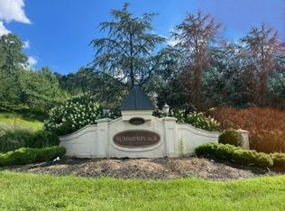 5942 Paddington Ct, Roanoke, VA 24018