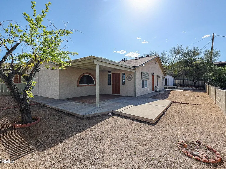 1740 E Camino Del Santo — Photo 29