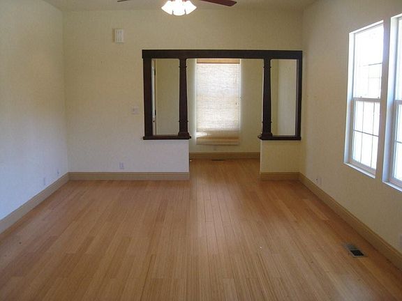 3rd image of 1532 East St