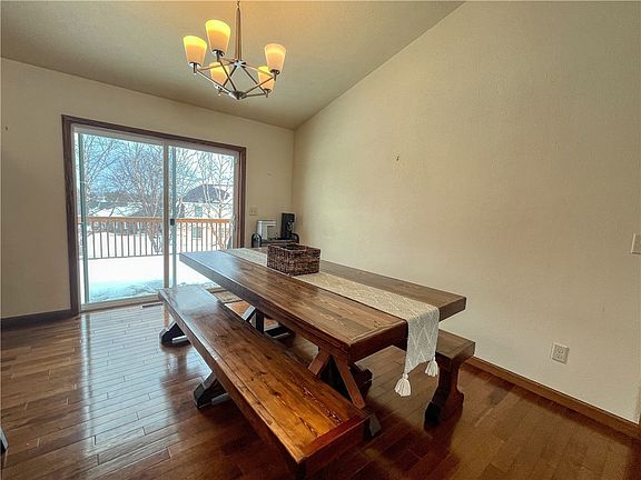 5th image of 1628 Romerena Drive