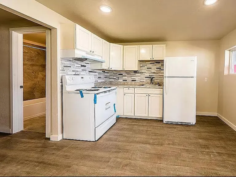 1 bed, $1,885 — Photo 4