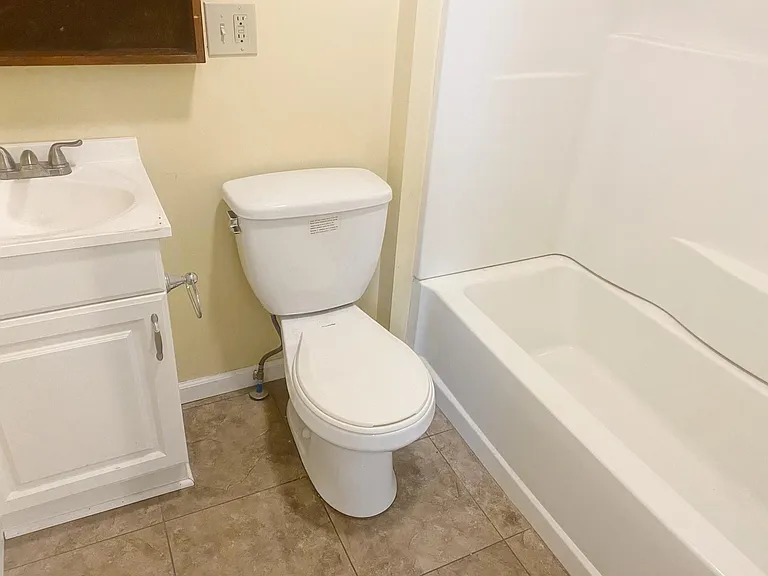 1127 Houston St — Photo 7