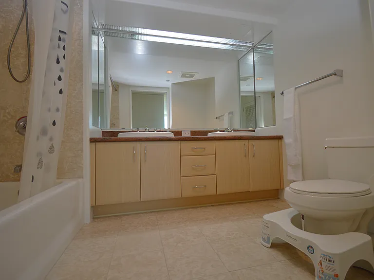 88 Piikoi St #1605 — Photo 17