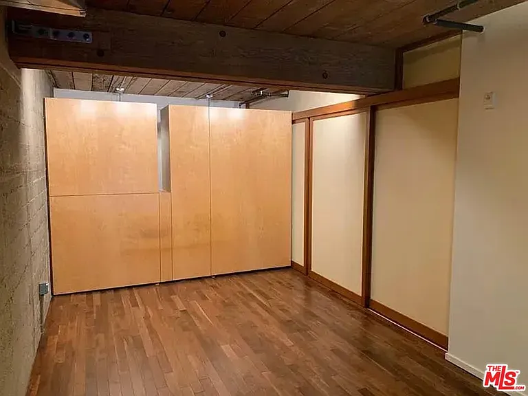 530 S Hewitt St #147 — Photo 12