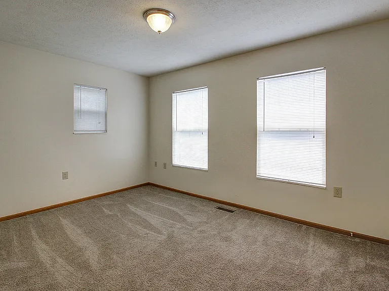 Floor plan 2 bedroom