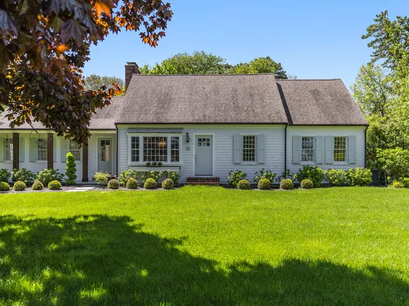 19 Stonefield Drive, East Sandwich, MA 02537