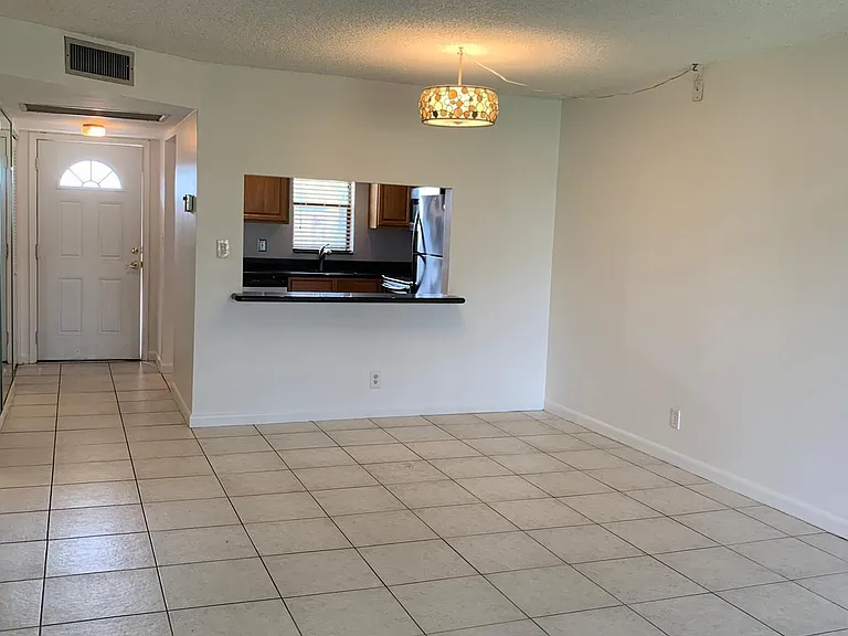 9355 SW 8th St #202 — Photo 26