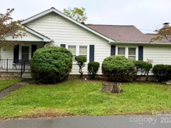 157 Morgan St, Canton, NC 28716