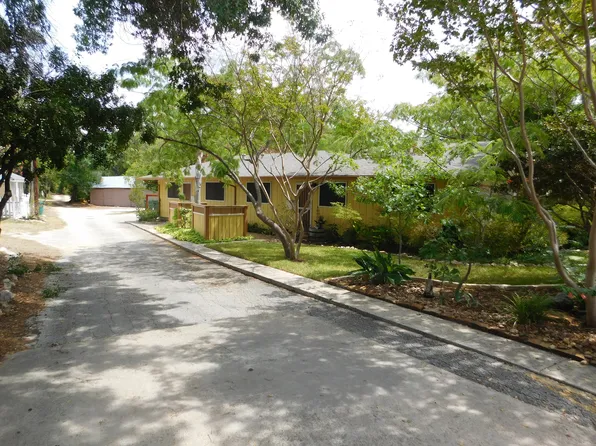 414 Kings Ct, San Antonio, TX