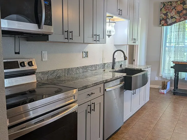609 Jefferson St — Photo 37