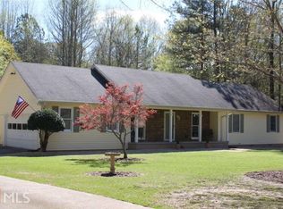 157 Lynn Dr, Fayetteville, GA