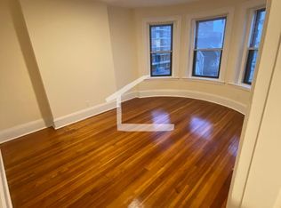 885 Massachusetts Ave #13, Cambridge, MA 02139