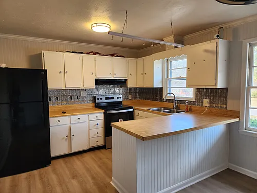 230 Vineland Dr Photo 1