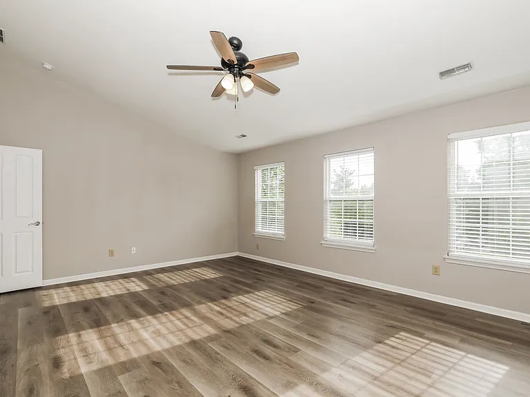 18864 Prairie Crossing Dr — Photo 11