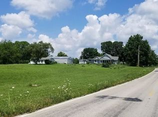 31320 Hedge Ln, Paola, KS 66071