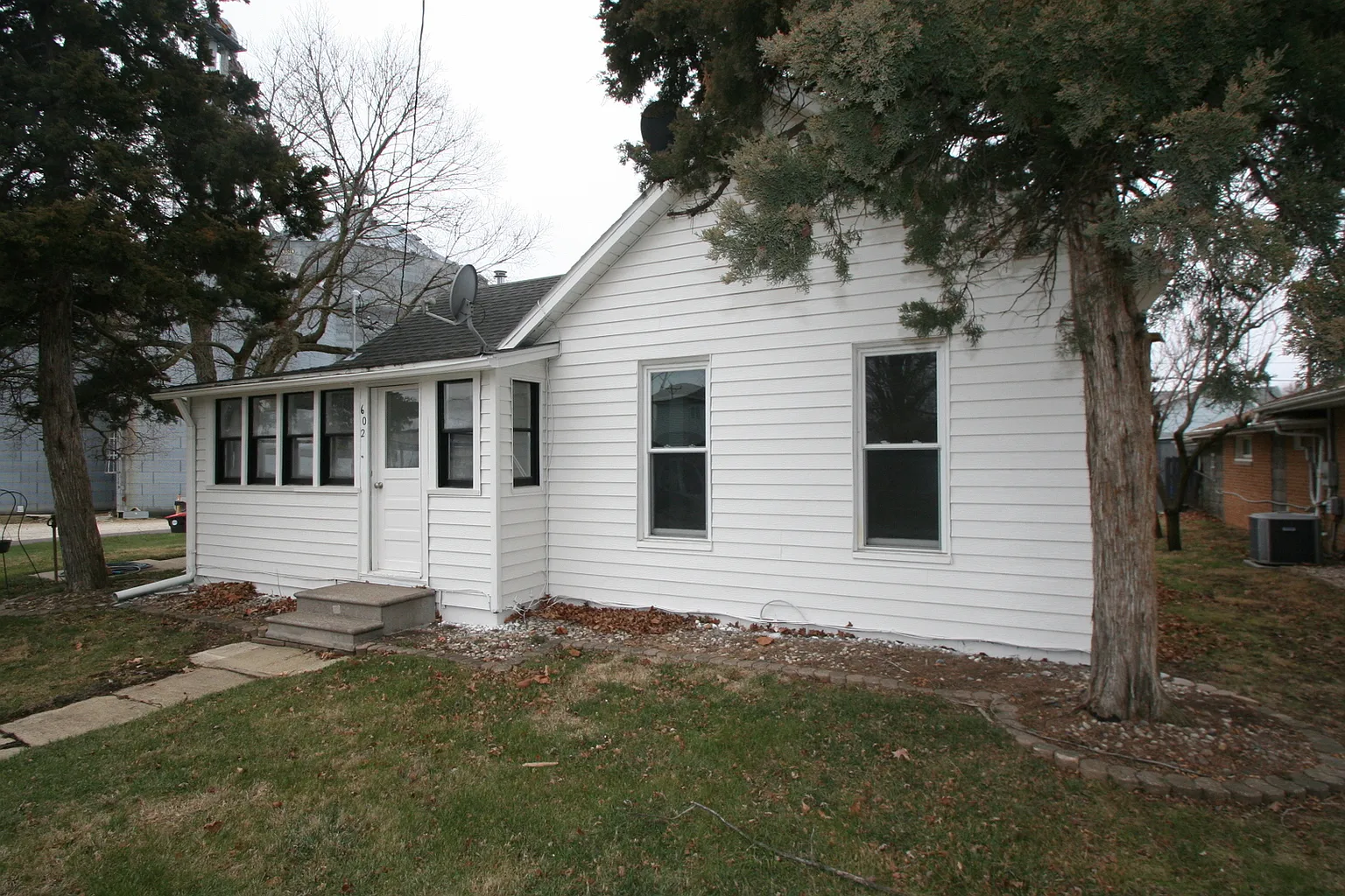 602 S Orchard St photo 1