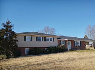 141 N Woodleaf Rd, Forest City, NC 28043